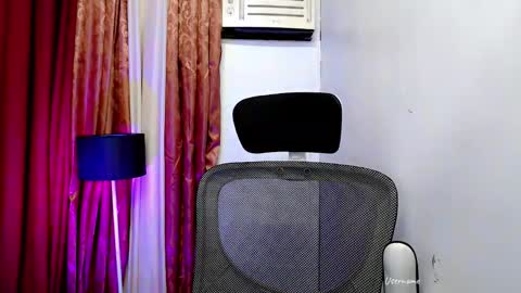 Snapshot of be_my_king88 chatting on 09/29/25, 02:38 tinaj online show from 09/29/25, 02:38