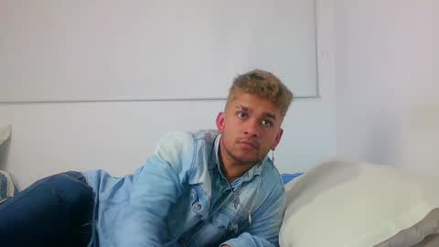 Sara  Juan online show from 12/26/24, 01:18