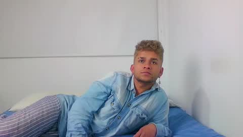 Sara  Juan online show from 12/27/24, 01:32