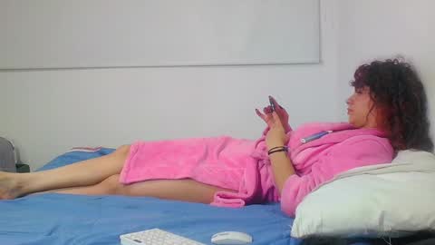 Sara  Juan online show from 12/29/24, 08:11