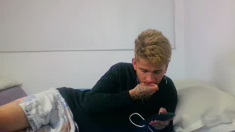 Sara  Juan online show from 01/02/25, 10:55