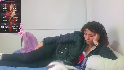 Sara  Juan online show from 01/15/25, 02:27