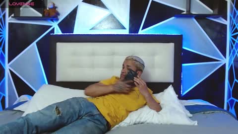 Sara  Juan online show from 01/21/25, 02:11