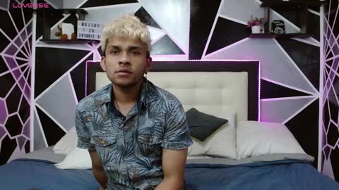 Sara  Juan online show from 02/03/25, 12:36