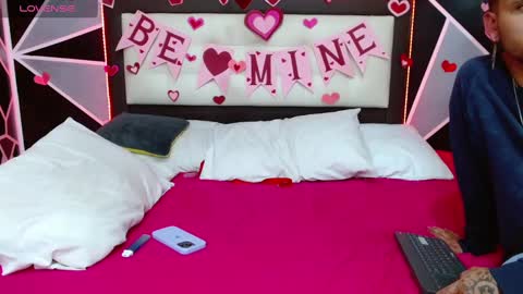 Sara  Juan online show from 02/13/25, 08:06