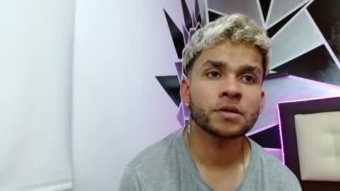 Sara  Juan online show from 03/11/25, 08:41