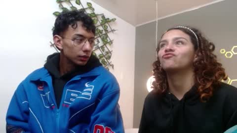 Sara  Juan online show from 09/15/25, 02:00