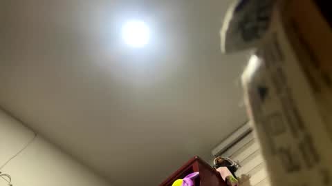 Sara  Juan online show from 10/21/25, 01:17