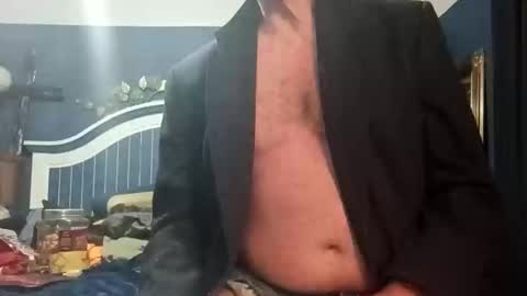 Snapshot of beaatoffbob chatting on 11/16/25, 10:15 beaatoffbob online show from 11/16/25, 10:15