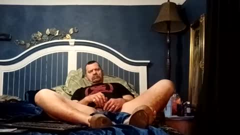 Snapshot of beaatoffbob chatting on 11/30/25, 05:17 beaatoffbob online show from 11/30/25, 05:17