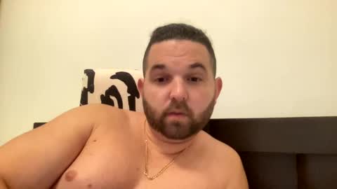 Snapshot of beachboyhardonyou chatting on 02/21/25, 11:21 beachboyhardonyou online show from 02/21/25, 11:21