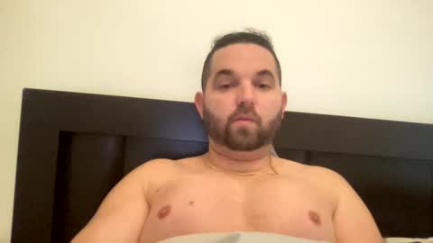 Snapshot of beachboyhardonyou chatting on 02/25/25, 09:31 beachboyhardonyou online show from 02/25/25, 09:31