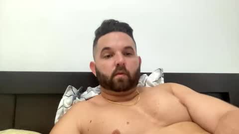 Snapshot of beachboyhardonyou chatting on 09/30/25, 09:25 beachboyhardonyou online show from 09/30/25, 09:25