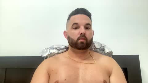 Snapshot of beachboyhardonyou chatting on 10/13/25, 08:36 beachboyhardonyou online show from 10/13/25, 08:36