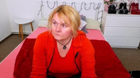 Snapshot of bealust chatting on 06/07/26, 04:05 Bea online show from 06/07/26, 04:05