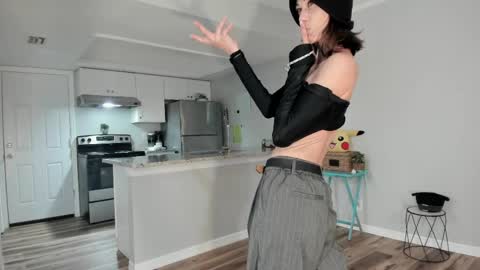 Snapshot of beaniebaby2 chatting on 04/26/26, 12:41 beaniebaby2 online show from 04/26/26, 12:41