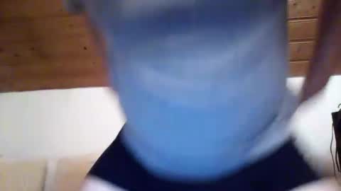 Snapshot of bear037 chatting on 12/28/24, 05:33 bear037 online show from 12/28/24, 05:33