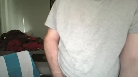 Snapshot of bear0731 chatting on 12/22/25, 05:21 bear0731 online show from 12/22/25, 05:21