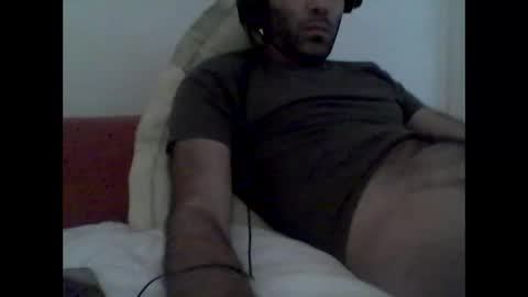 Snapshot of bear14250949 chatting on 12/05/25, 09:18 bear14250949 online show from 12/05/25, 09:18