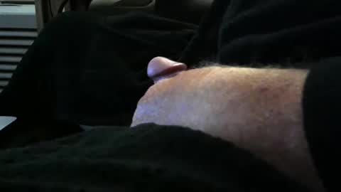 Snapshot of bear4146 chatting on 06/06/26, 12:32 bear4146 online show from 06/06/26, 12:32