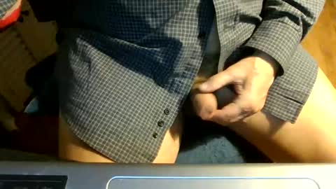 Snapshot of beara_cuda chatting on 02/18/26, 05:47 beara_cuda online show from 02/18/26, 05:47