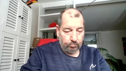 Snapshot of bearacuda555 chatting on 01/23/25, 06:35 Bruno online show from 01/23/25, 06:35