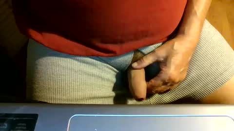 Snapshot of bearacuda555 chatting on 09/20/25, 06:03 Bruno online show from 09/20/25, 06:03