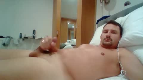 Snapshot of bearboudior chatting on 04/29/26, 04:33 bearboudior online show from 04/29/26, 04:33