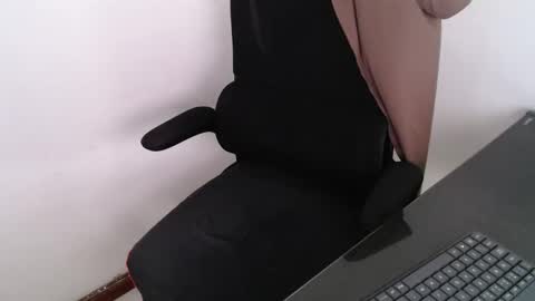 Beard Guy online show from 04/13/26, 02:55