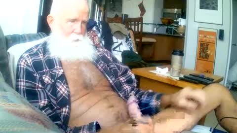 beardbushy online show from 06/15/26, 02:19