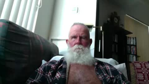 beardbushy online show from 06/17/26, 02:40