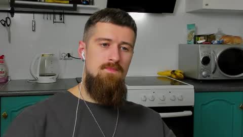 Zeus online show from 10/17/25, 07:16