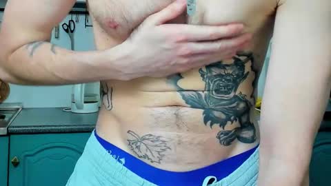 Snapshot of bearded_legend chatting on 11/22/25, 09:47 Zeus online show from 11/22/25, 09:47