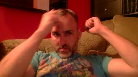 Snapshot of beardedambition chatting on 07/16/26, 12:38 beardedambition online show from 07/16/26, 12:38