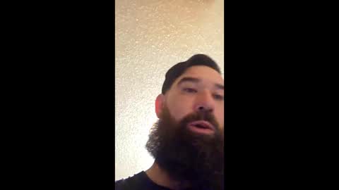Snapshot of beardedbabe chatting on 05/21/26, 05:03 beardedbabe online show from 05/21/26, 05:03
