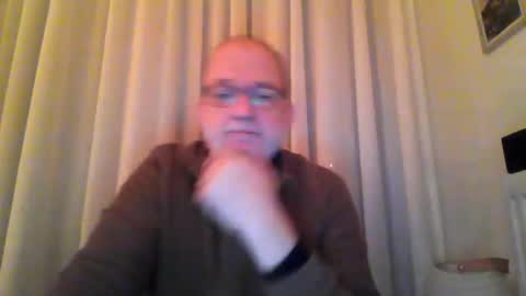 Snapshot of beardman916444 chatting on 01/16/25, 07:10 Beardman online show from 01/16/25, 07:10