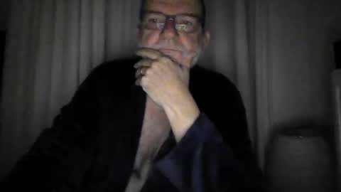 Snapshot of beardman916444 chatting on 01/19/25, 06:53 Beardman online show from 01/19/25, 06:53