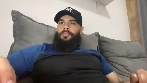 Snapshot of beardmax chatting on 11/29/25, 03:31 Min online show from 11/29/25, 03:31