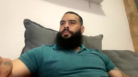 Snapshot of beardmax chatting on 02/05/26, 07:57 Min online show from 02/05/26, 07:57