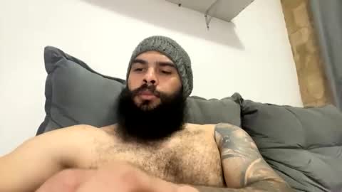 Snapshot of beardmax chatting on 02/12/26, 07:36 Min online show from 02/12/26, 07:36