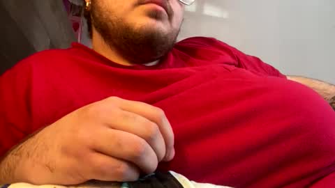 Snapshot of bearmoon820430 chatting on 12/15/25, 05:06 bearmoon820430 online show from 12/15/25, 05:06