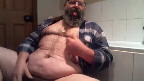 Snapshot of bearsteve75 chatting on 04/01/26, 01:12 bearsteve75 online show from 04/01/26, 01:12