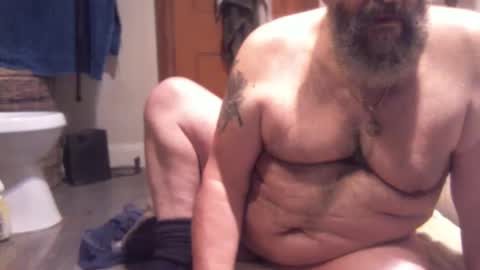 Snapshot of bearsteve75 chatting on 04/10/26, 08:02 bearsteve75 online show from 04/10/26, 08:02