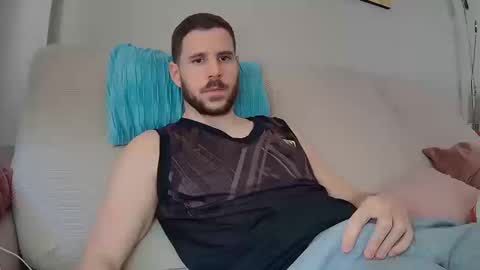 Snapshot of beastcumcam chatting on 03/12/26, 09:26 beastcumcam online show from 03/12/26, 09:26