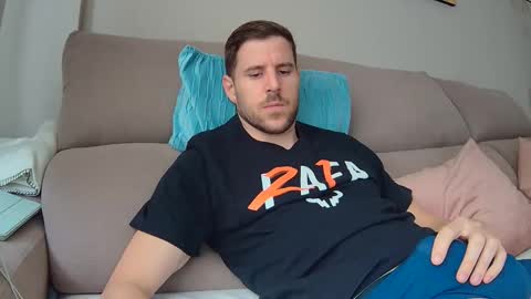 Snapshot of beastcumcam chatting on 04/10/26, 08:19 beastcumcam online show from 04/10/26, 08:19