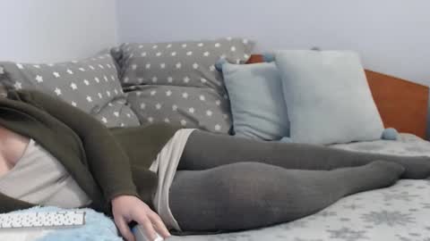 beatrice26 online show from 12/13/24, 07:21