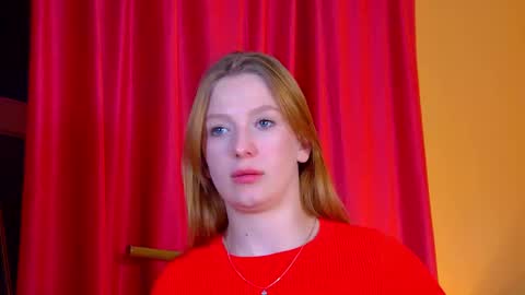 Snapshot of beatricebinoche chatting on 03/10/26, 06:35 Beatrice online show from 03/10/26, 06:35