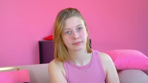 Snapshot of beatricebinoche chatting on 03/14/26, 06:52 Beatrice online show from 03/14/26, 06:52