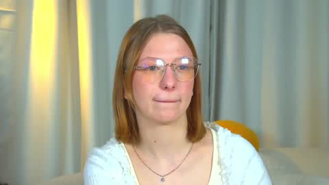 Snapshot of beatricebinoche chatting on 03/29/26, 06:24 Beatrice online show from 03/29/26, 06:24