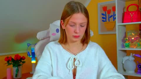 Snapshot of beatricebinoche chatting on 04/03/26, 06:28 Beatrice online show from 04/03/26, 06:28